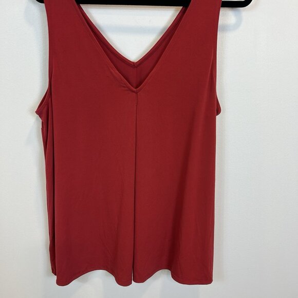 Torrid Womens Studio Knit V Neck Tank Top Plus 2X Red Raspberry Stretch - Picture 9 of 9